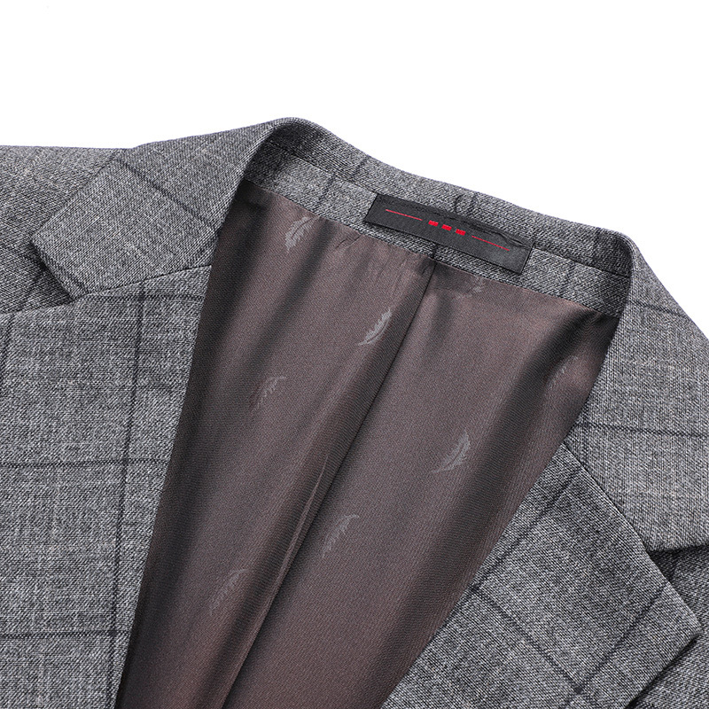 Non-iron stretch men’s suits