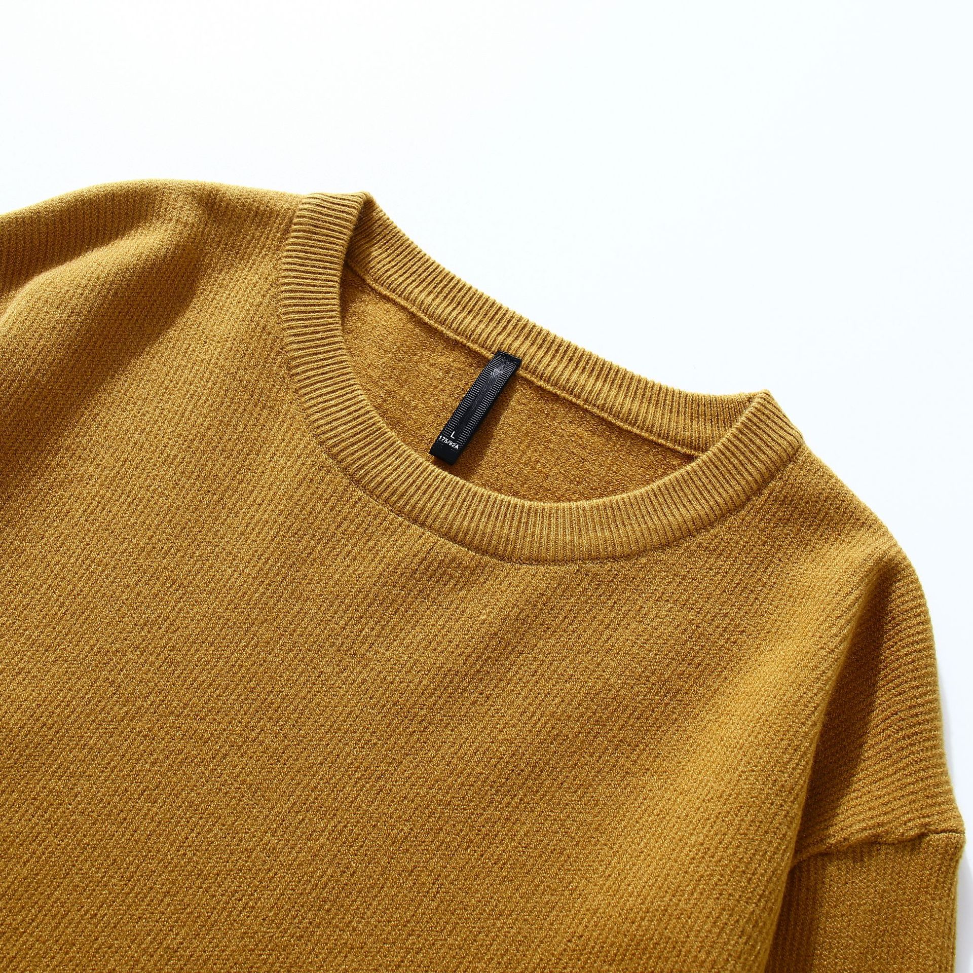 Solid color round neck pullover knit shirt men