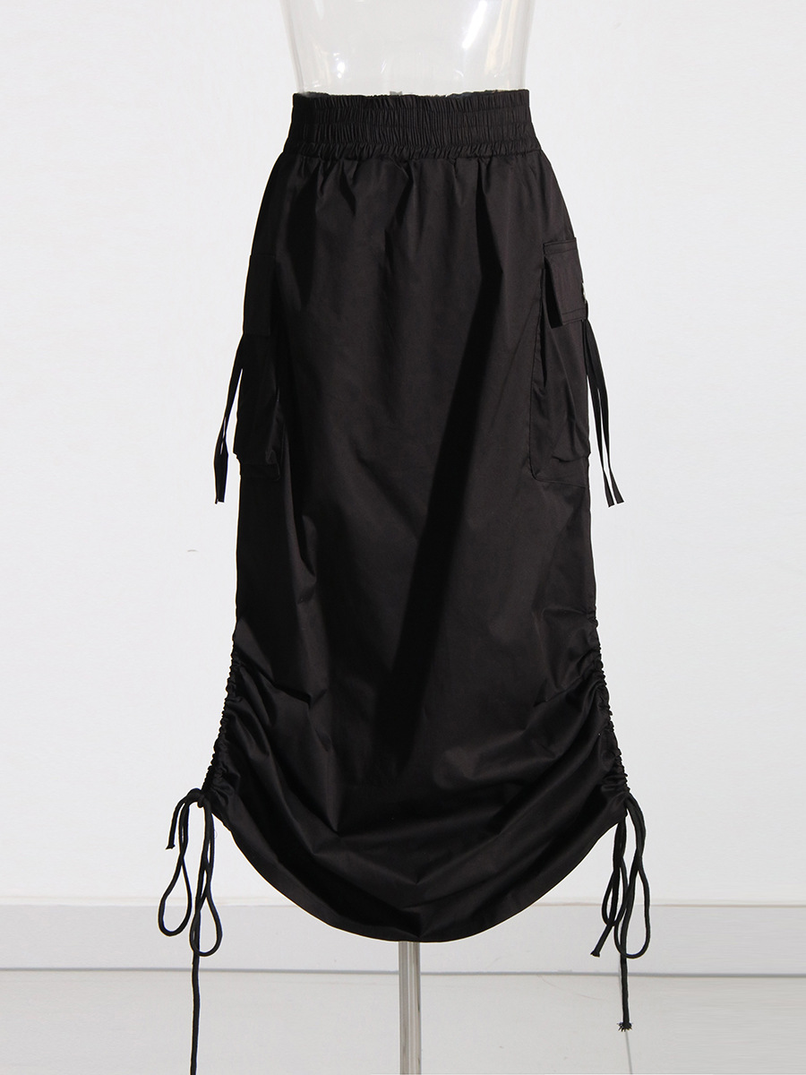 Large pockets drawstring straps elastic waist half skirt