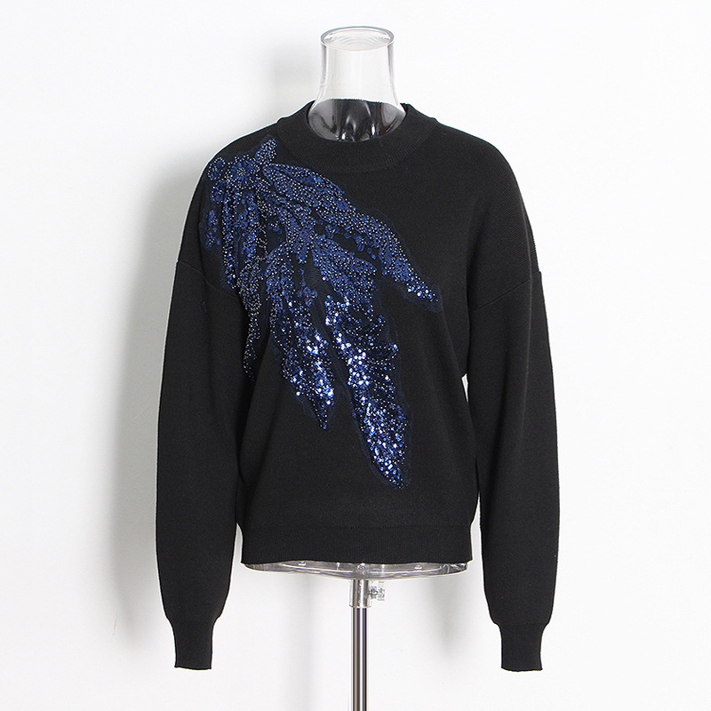 Round neck pullover sweatshirt knit + sequin stitching pencil pants