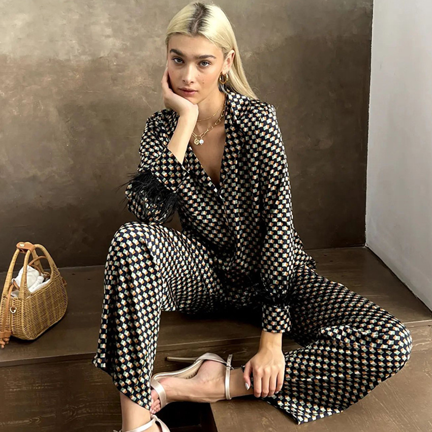 Long-sleeved pajamas printed checkerboard shirt pants