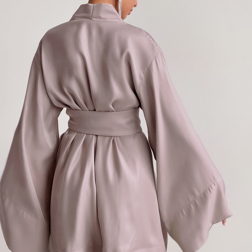 Silk loose-fitting long-sleeved short robe pajamas for women