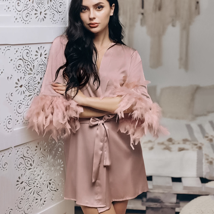 Pink feather short nightgown