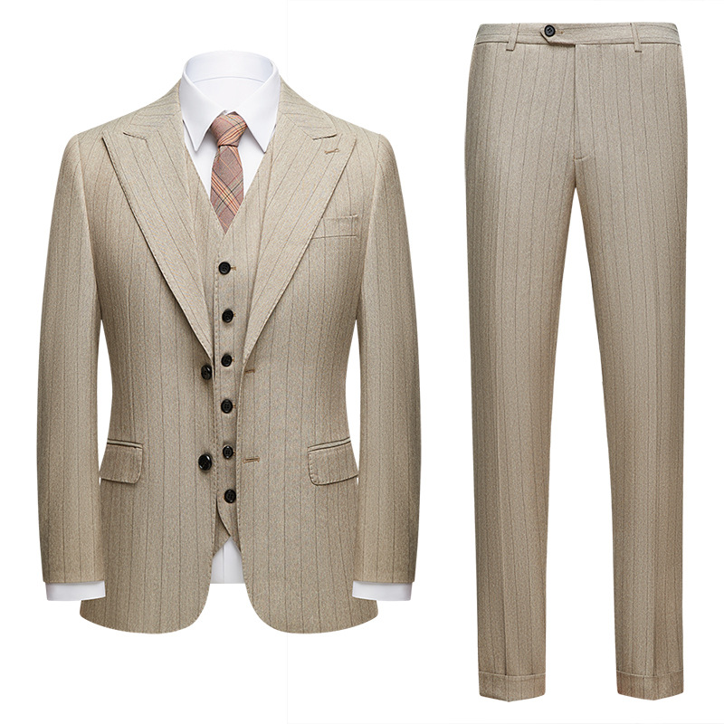 The new men’s suit suit Korean version of Slim stripes light curry casual suit three sets